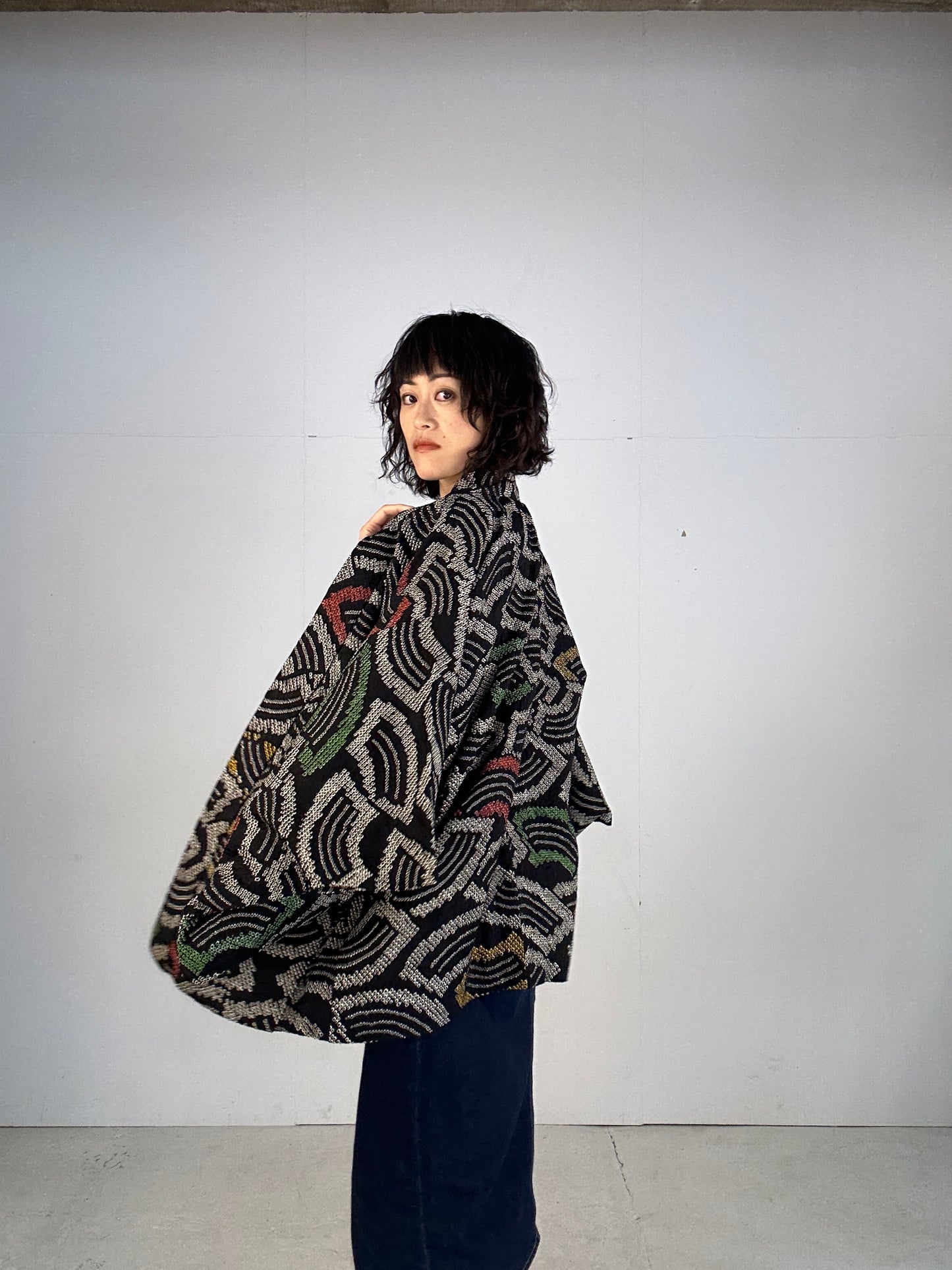 VINTAGE SHIBORI HAORI "black ougi"