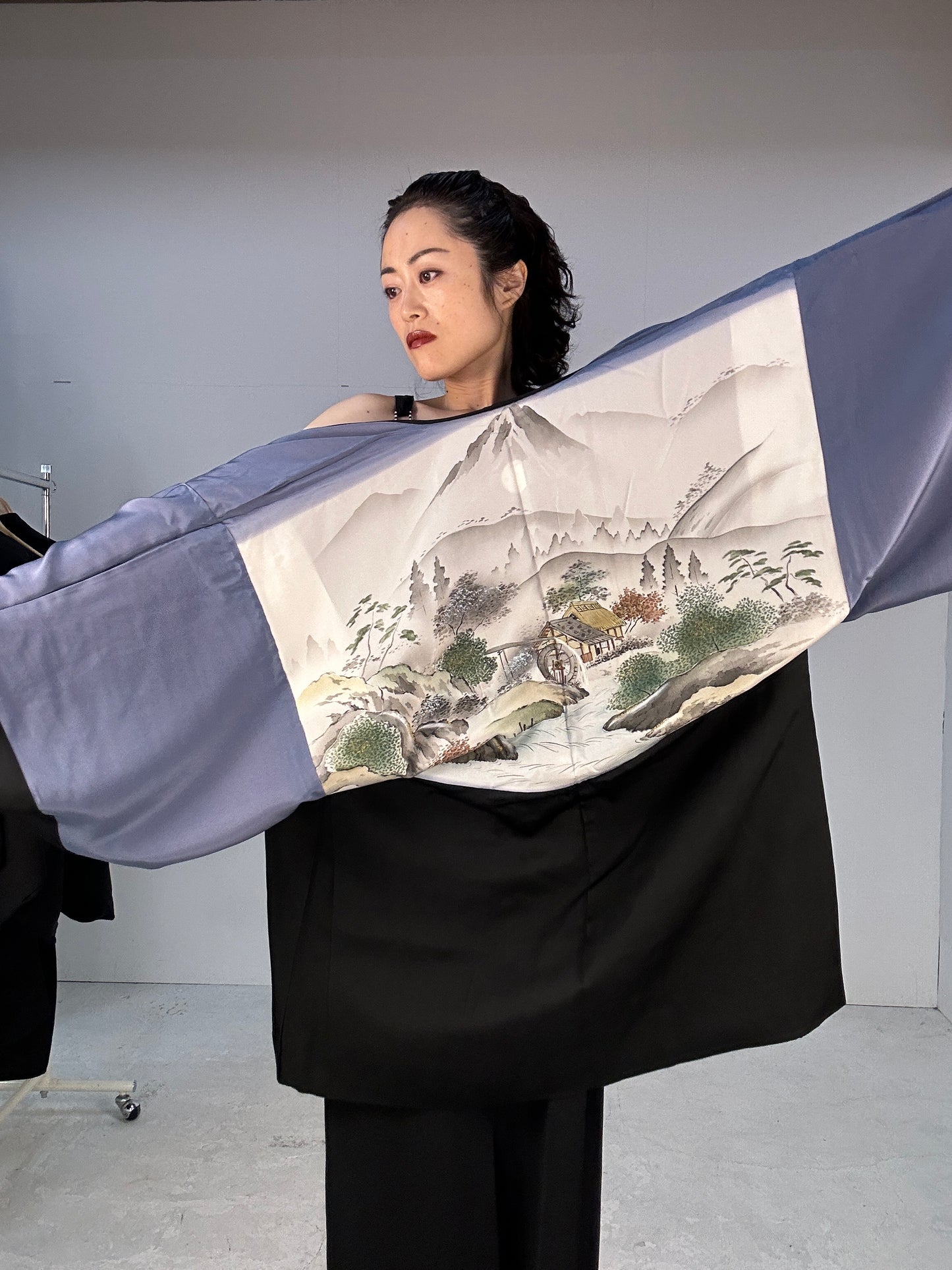 KUROMONTSUKI HAORI "blue gray fuukei"