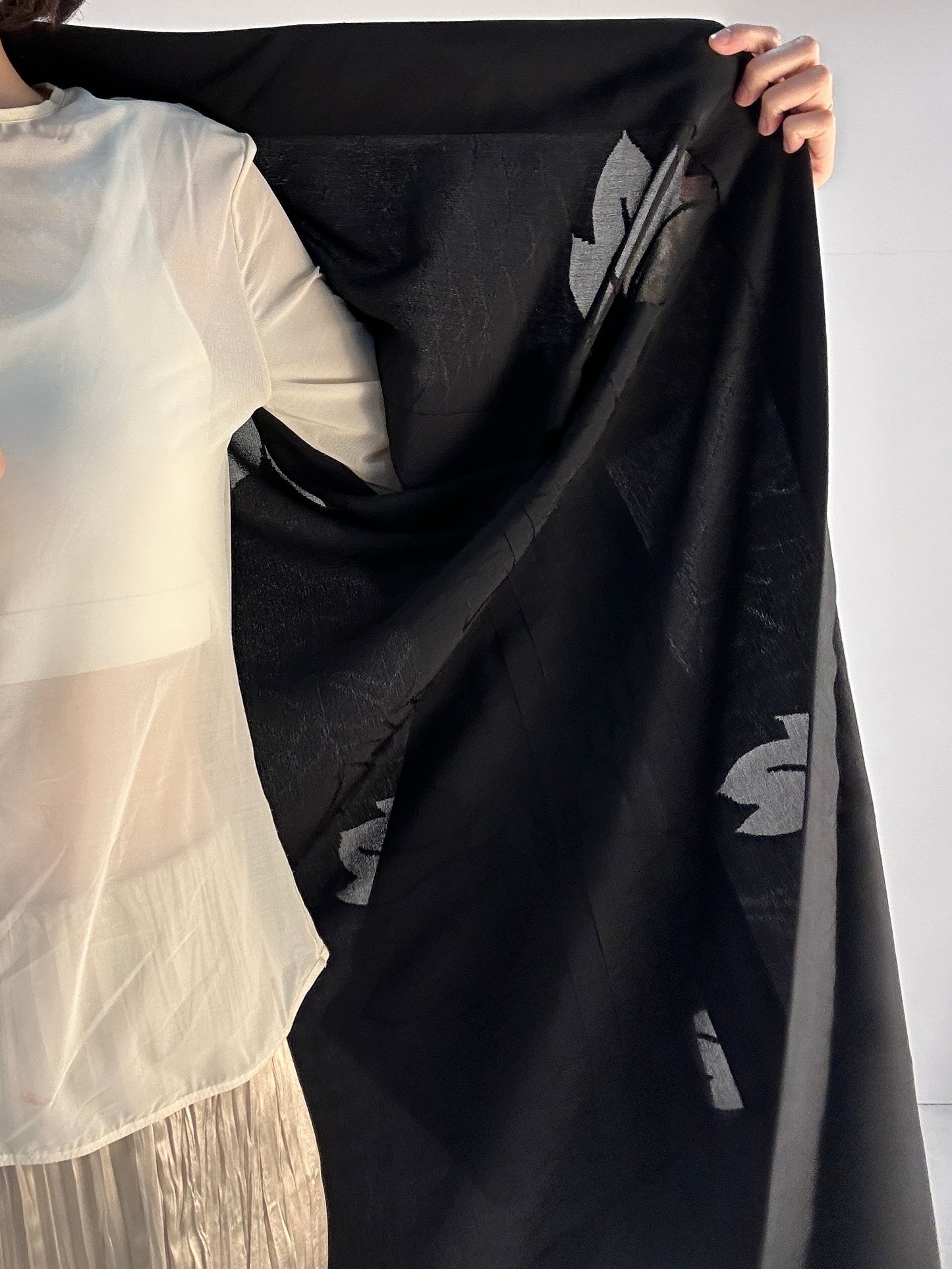 BLACK HAORI SHEER "crest,  plum flower"