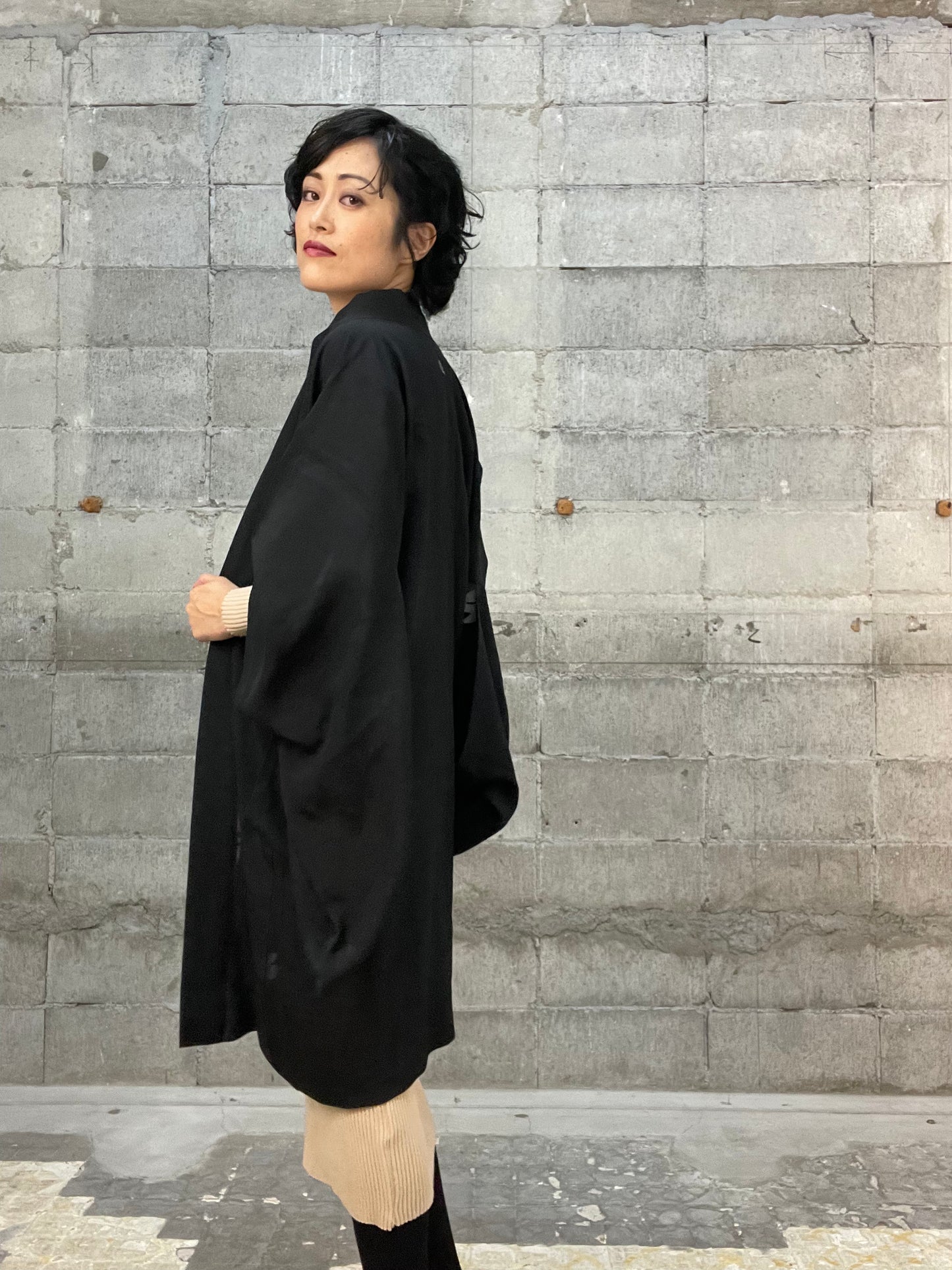 BLACK HAORI SHEER "crest,  plum flower"