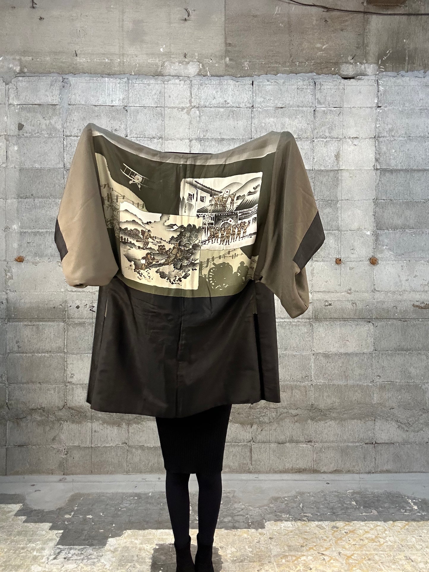 No war / Donation / VINTAGE KUROMONTSUKI HAORI "sorry, Reflections on History"